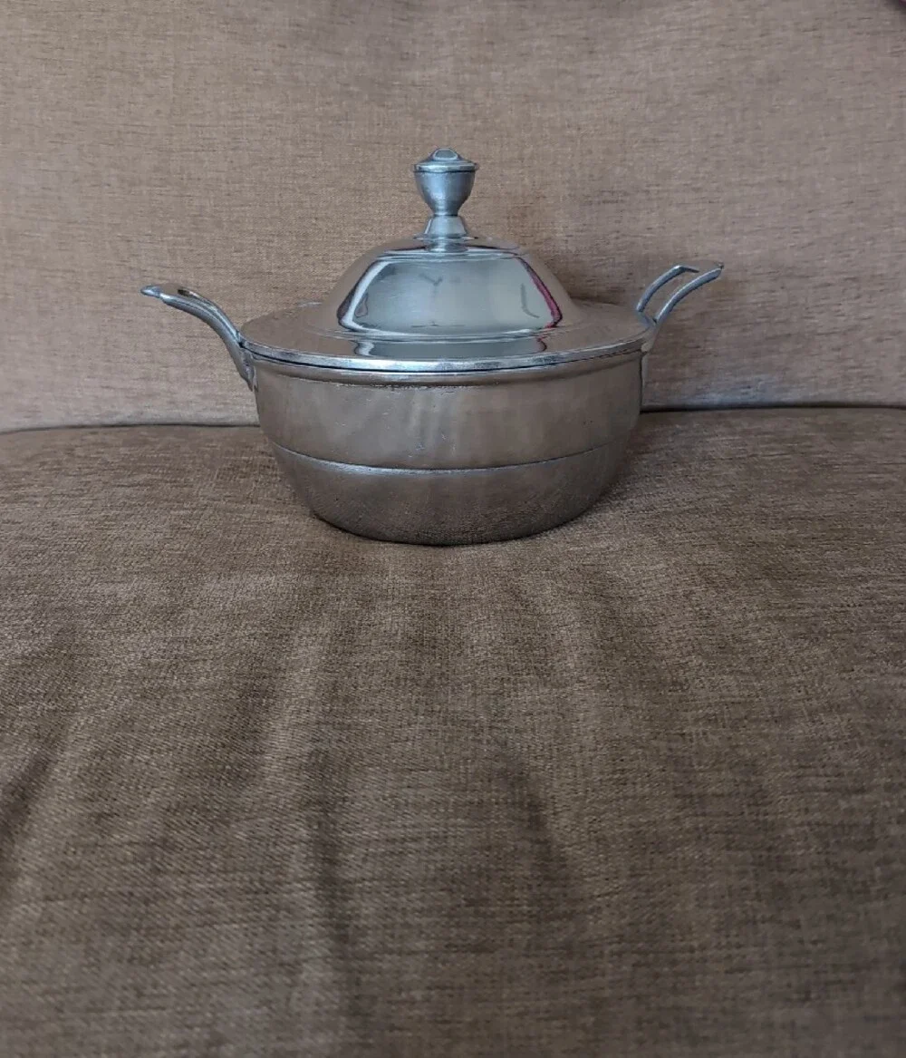 Wilton Silver Armentale Covered Serving Dish with Handles And Spoon